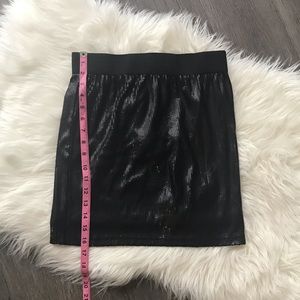 Forever 21🌻 Sequin Skirt (Black)